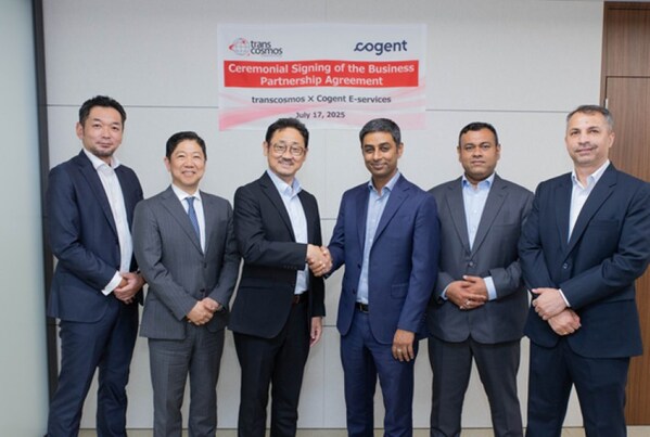 左起依次为：transcosmos India Private Limited高级副总裁 谷藤贵仁、transcosmos集团董事兼专务执行役员 山下荣二郎、transcosmos India Private Limited董事总经理兼首席运营官 香村洋平、Cogent董事总经理 Abhinav Singh、Cogent企业事务负责人 Pranjal Kumar、Cogent首席执行官 Gaurav Abrol